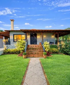 Casa de Condomínio com 4 Quartos à venda, 400m² no Itaipava, Petrópolis