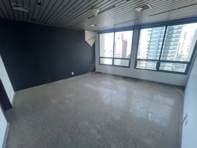 Sala Comercial para alugar, 240m² no Cambuí, Campinas
