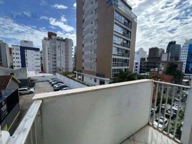 Apartamento com 3 Quartos para alugar, 106m² no Centro, Florianópolis