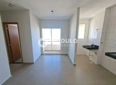 Apartamento com 2 Quartos para alugar, 50m² no Shopping Park, Uberlândia