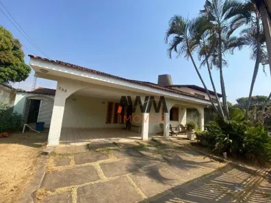 Casa com 4 Quartos para alugar, 400m² no Setor Bueno, Goiânia
