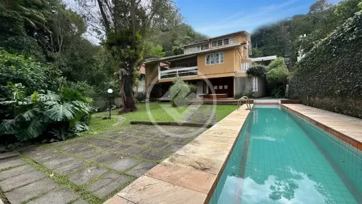 Casa com 4 Quartos para alugar, 400m² no Alto, Teresópolis