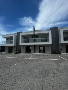 Casa de Condomínio com 3 Quartos para alugar, 117m² no Ipitanga, Lauro de Freitas