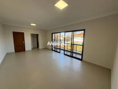 Apartamento com 3 Quartos para alugar, 189m² no Parque Paulistano, Bauru