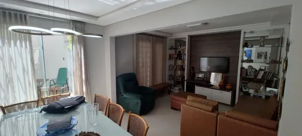 Sobrado com 3 Quartos à venda, 220m² no Despraiado, Cuiabá