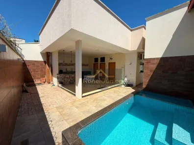 Casa com 4 Quartos à venda, 168m² no Plano Diretor Sul, Palmas