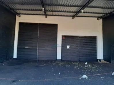 Galpão/Depósito/Armazém para alugar, 250m² no Jardim ltaparica, Londrina