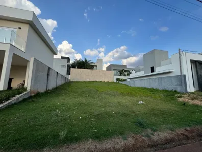 Lote/Terreno à venda, 400m² no Jardim Alvorada, Maringá