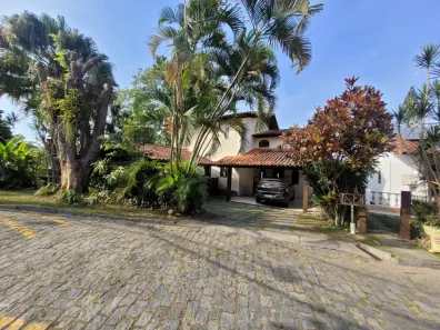 Casa de Condomínio com 5 Quartos para alugar, 321m² no Piratininga, Niterói