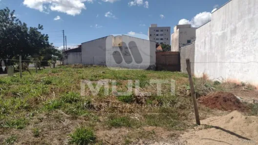 Lote/Terreno com 1 Quarto à venda, 12m² no Jardim Holanda, Uberlândia