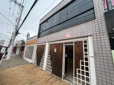 Imóvel Comercial com 3 Quartos para alugar, 130m² no Vila Carrão, São Paulo