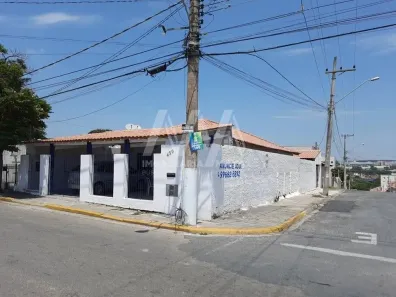 Casa com 3 Quartos à venda, 250m² no Centro, Salto de Pirapora