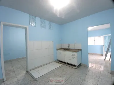 Casa com 2 Quartos para alugar, 50m² no Centro, Mogi Mirim
