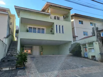 Casa de Condomínio com 4 Quartos à venda, 400m² no São Paulo II, Cotia