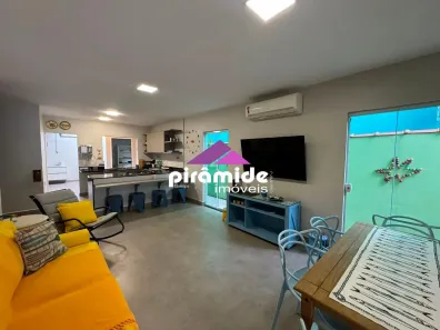 Casa com 4 Quartos para alugar, 172m² no Jardim do Sol, Caraguatatuba