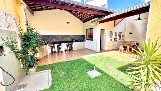 Casa com 5 Quartos à venda, 167m² no Castelo, Belo Horizonte