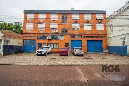 Galpão/Depósito/Armazém à venda, 675m² no Floresta, Porto Alegre