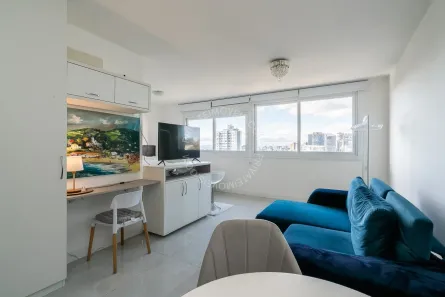 Apartamento com 1 Quarto para alugar, 54m² no Três Figueiras, Porto Alegre