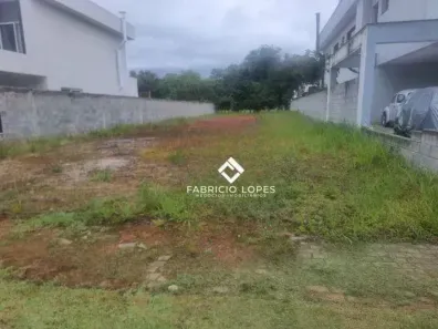 Lote/Terreno à venda, 647m² no Centro, Guararema