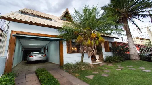 Casa com 4 Quartos à venda, 336m² no Camaquã, Porto Alegre