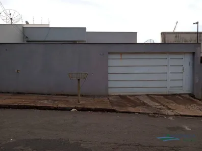 Casa com 3 Quartos à venda, 140m² no Vila Larsen 1, Londrina
