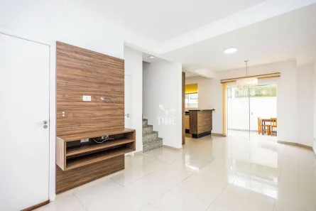 Casa de Condomínio com 3 Quartos à venda, 97m² no Santa Cândida, Curitiba