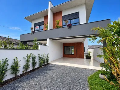 Sobrado com 3 Quartos à venda, 200m² no Coloninha, Florianópolis