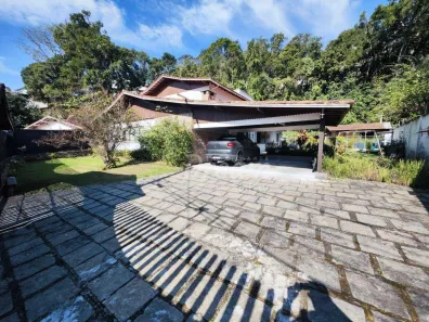 Casa com 5 Quartos à venda, 300m² no Tijuca, Teresópolis