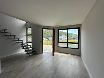 Casa com 4 Quartos à venda, 175m² no Rio Tavares, Florianópolis