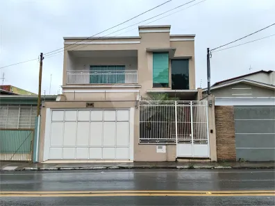 Sobrado com 3 Quartos à venda, 278m² no Jardim Itália, Itapetininga