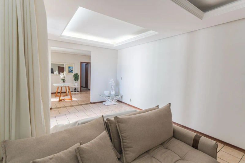 Apartamento com 4 quartos — Santa Lúcia, Belo Horizonte