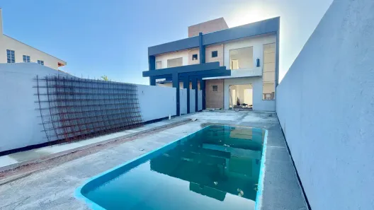 Sobrado com 3 Quartos à venda, 105m² no Beijatuba, Guaratuba