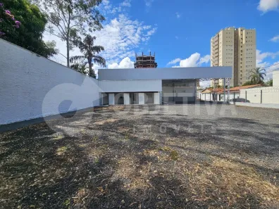 Galpão/Depósito/Armazém para alugar, 700m² no Umuarama, Uberlândia