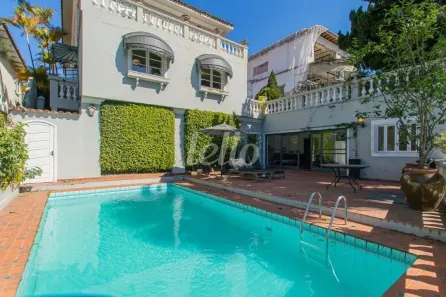 Casa com 4 Quartos à venda, 406m² no Pacaembu, São Paulo
