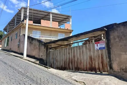 Prédio Comercial com 5 Quartos à venda, 300m² no Guaçuí, Guaçuí