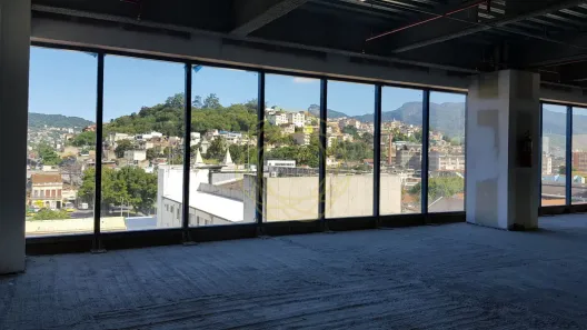 Sala Comercial para alugar, 497m² no Santo Cristo, Rio de Janeiro
