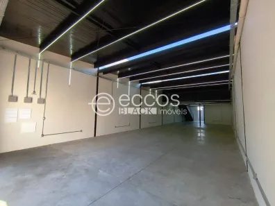 Imóvel Comercial à venda, 320m² no Daniel Fonseca, Uberlândia