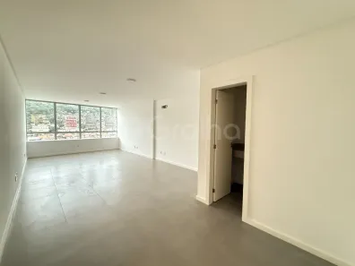 Sala Comercial à venda, 38m² no Saco dos Limões, Florianópolis