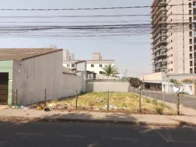 Lote/Terreno à venda, 260m² no Santa Mônica, Uberlândia