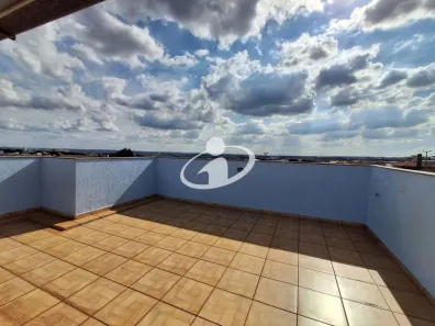 Apartamento com 3 Quartos para alugar, 150m² no Marta Helena, Uberlândia