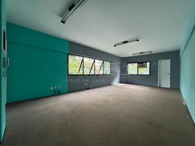 Sala Comercial à venda, 40m² no Jardim Londrina, São Paulo