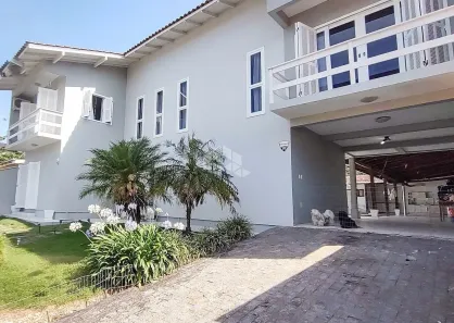 Casa com 4 Quartos à venda, 222m² no Campeche, Florianópolis