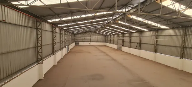 Galpão/Depósito/Armazém com 6 Quartos para alugar, 1808m² no Chácaras Santo Antonio, Santo Antônio de Posse