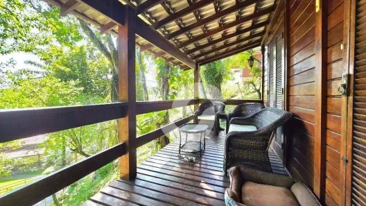 Casa com 4 Quartos à venda, 360m² no Sapê, Niterói