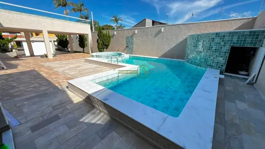 Sobrado com 5 Quartos à venda, 248m² no Balneário Josedy, Peruíbe
