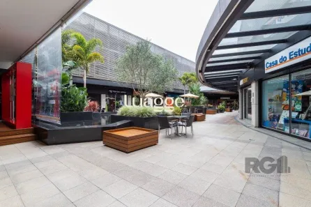 Ponto Comercial para alugar, 52m² no Chácara das Pedras, Porto Alegre