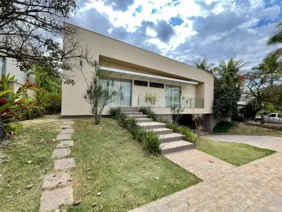 Casa com 4 Quartos para alugar, 400m² no Residencial Alphaville Flamboyant, Goiânia