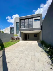 Sobrado com 3 Quartos à venda, 136m² no Cancelli, Cascavel