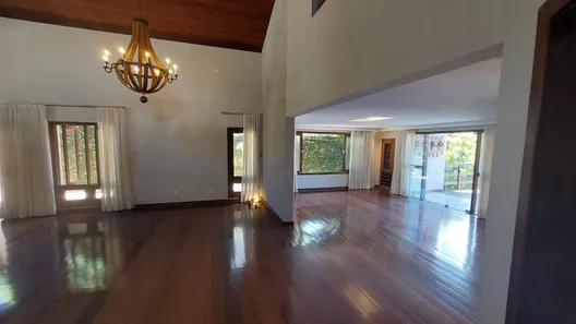 Casa de Condomínio com 5 Quartos à venda, 550m² no Pituaçu, Salvador