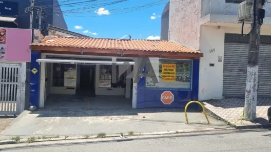 Casa com 1 Quarto para alugar, 250m² no Vila Lageado, São Paulo